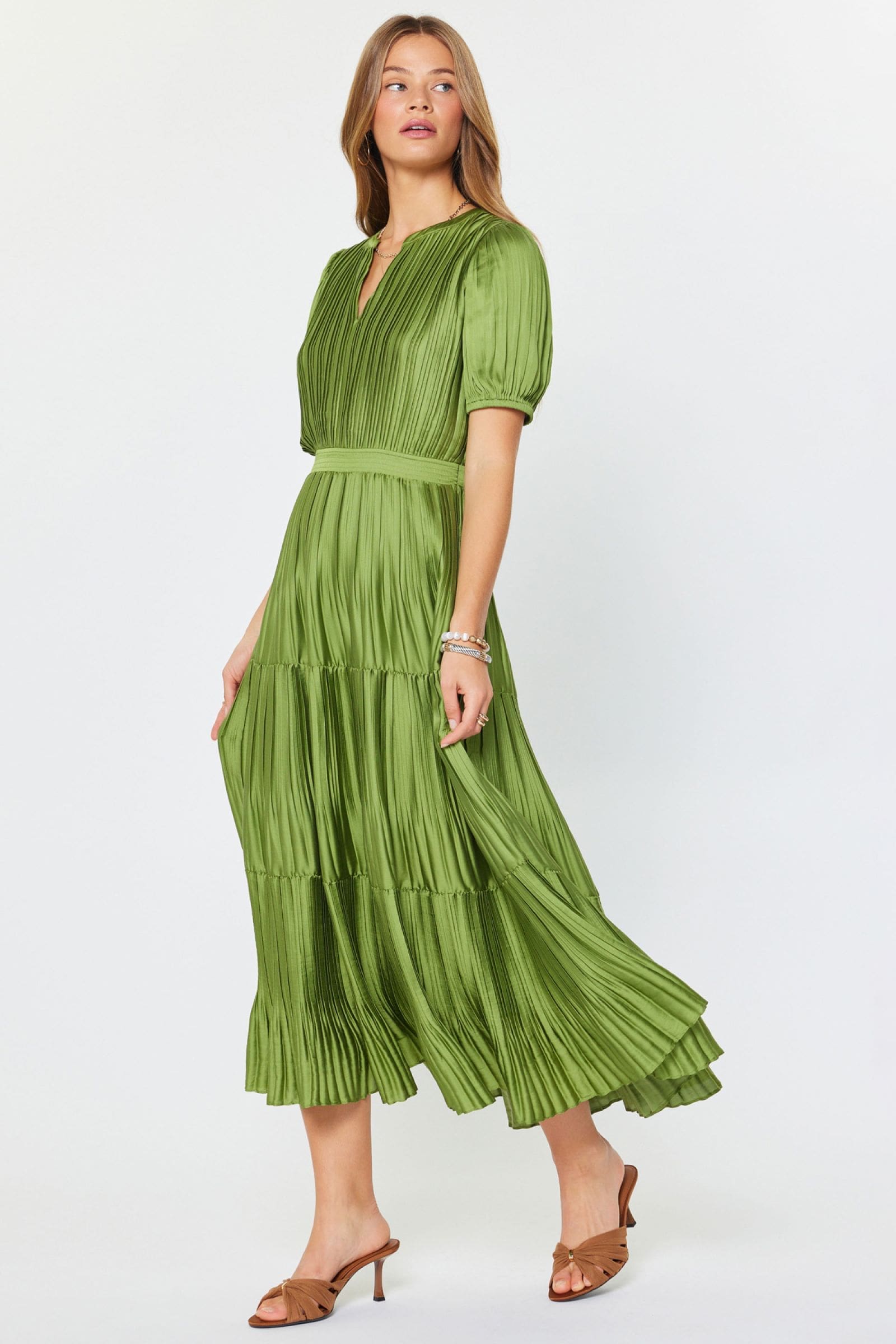 Current Air Slit-Neck Short Sleeve Pleated Tiered Dress - Image 4